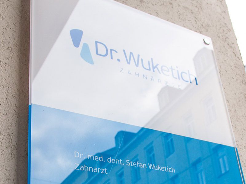 Zahnarzt Wien, Dr. Wuketich